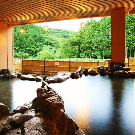 土湯温泉 やすらぎの宿 向瀧旅館 ฟุกุชิมะ ภายนอก รูปภาพ